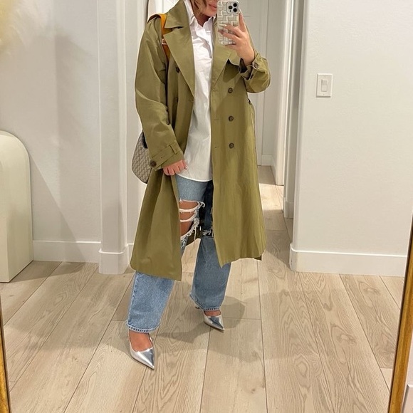 Aldo Metallic Silver/Mirror/Chrome/Grey Pointy Heels/Pumps Size 8 - 4 inch - Picture 3 of 7